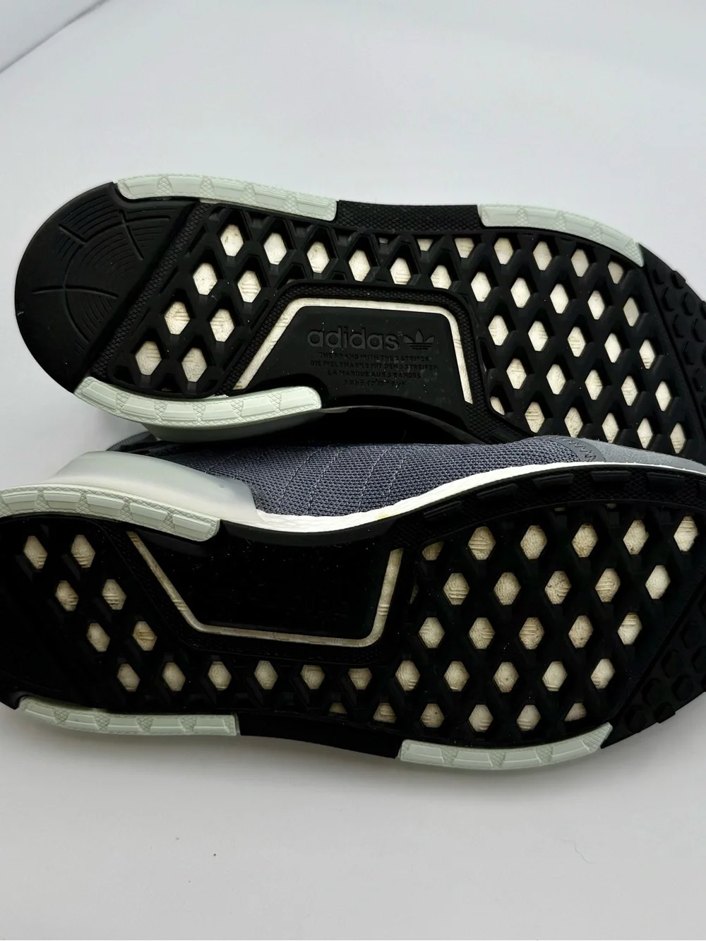 adidas NMD V3 Men’s Low Top Lace-Up Athletic Sneakers Onix/Ice Mint GZ4353